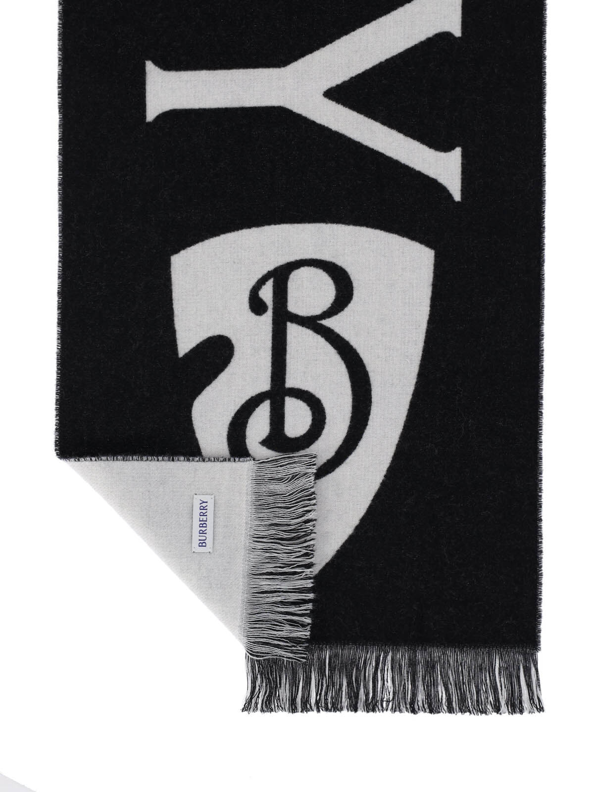 Burberry Scarfs Black